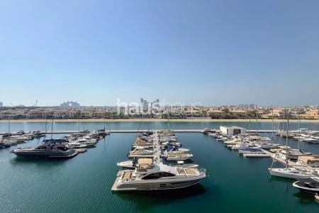 3 bedroom apartment for sale in Marina Residences 5, Palm Jumeirah, Dubai